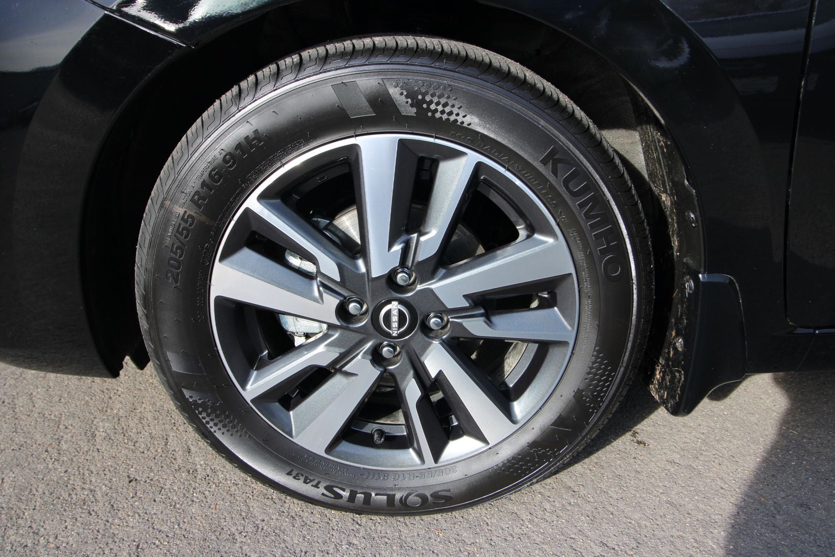 2025 Nissan Versa 1.6 SV Certified