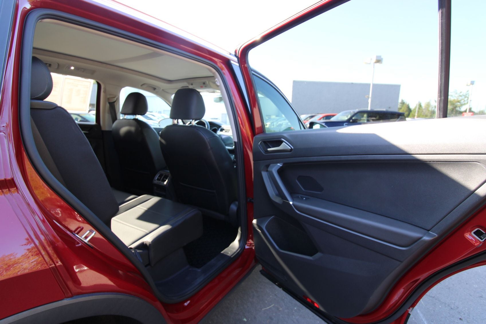 2018 Volkswagen Tiguan 2.0T SEL 3RD ROW SEAT 4Motion