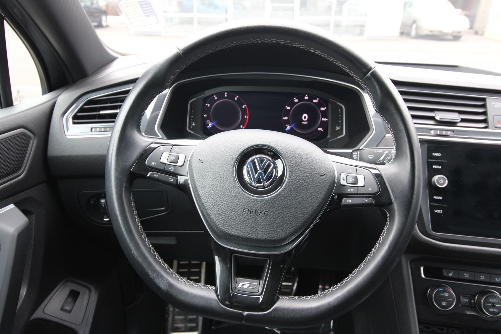 2019 Volkswagen Tiguan 2.0T SEL R-Line 4Motion