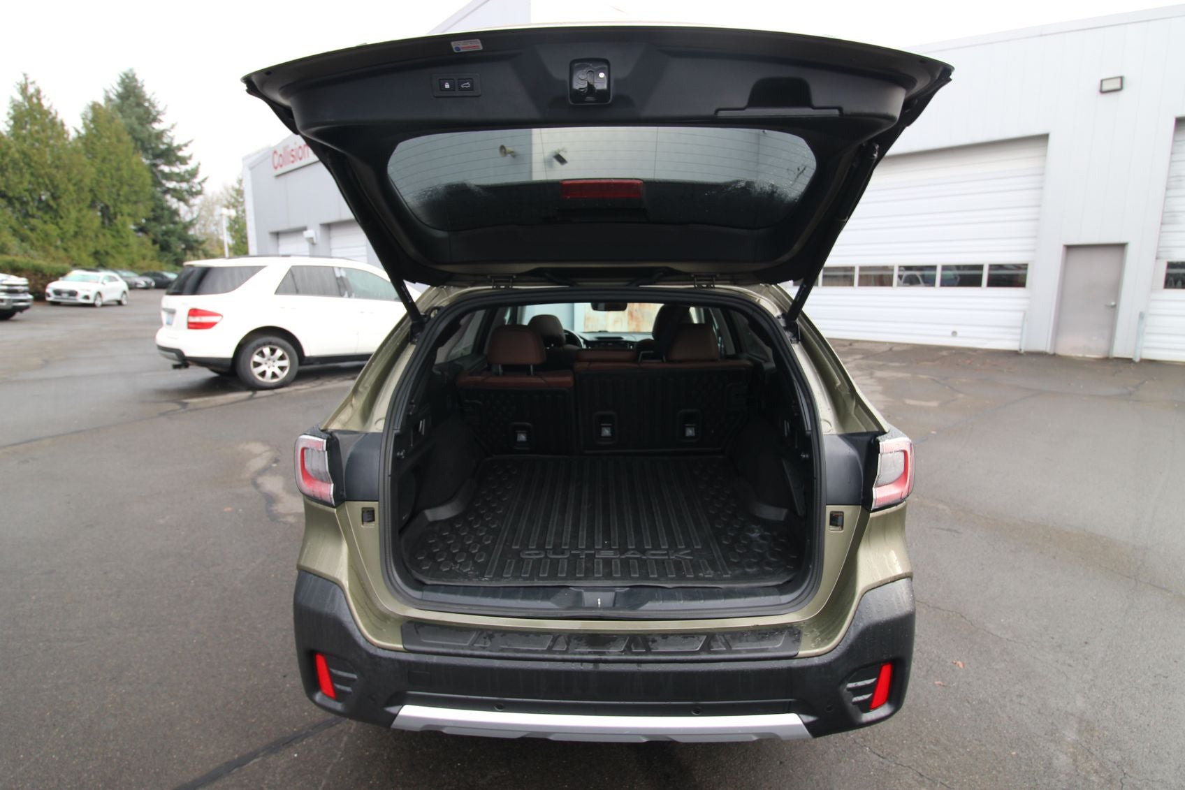 2022 Subaru Outback Touring