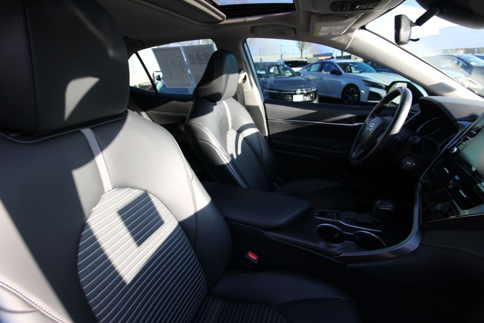 2023 Toyota Camry SE AWD