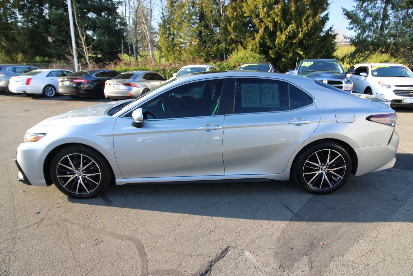 2023 Toyota Camry SE AWD