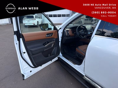 2025 Nissan Pathfinder Platinum