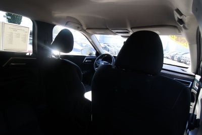 2022 Mitsubishi Outlander ES