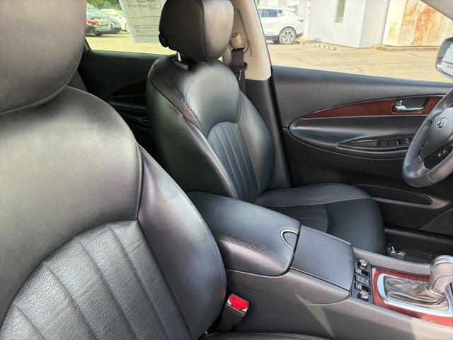2017 INFINITI QX50 Base