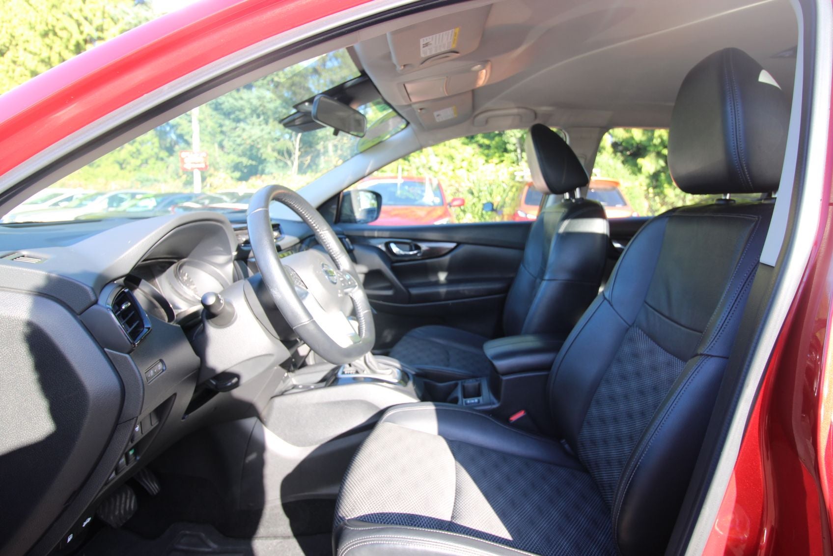 2022 Nissan Rogue Sport SV