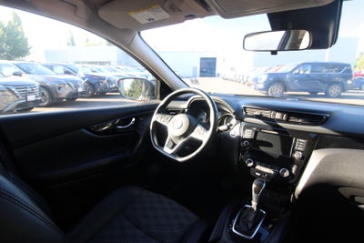 2022 Nissan Rogue Sport SV