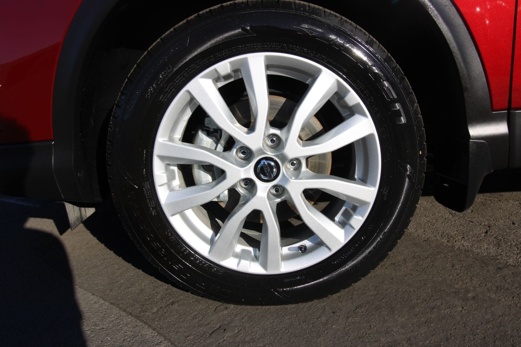 2022 Nissan Rogue Sport SV