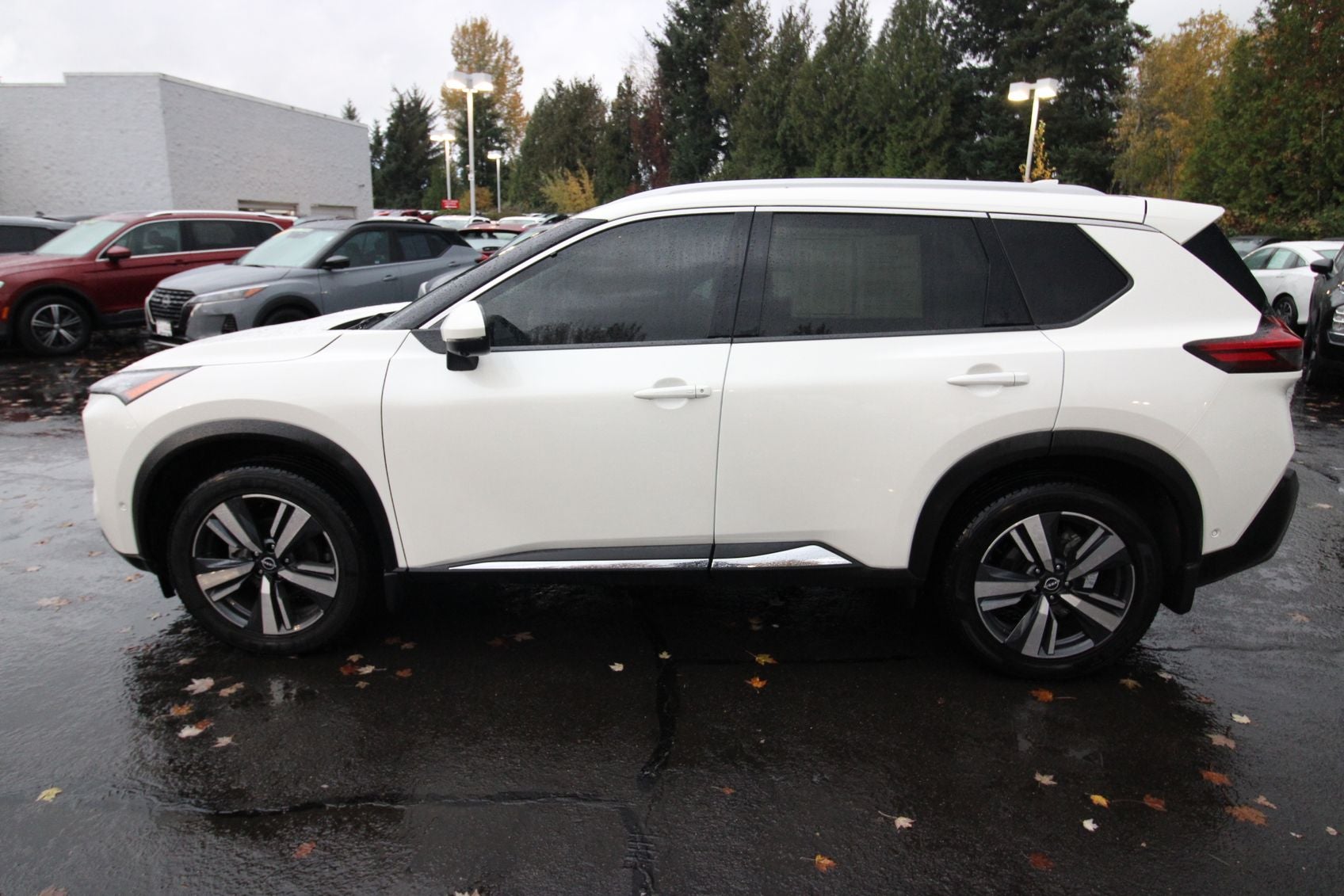 2023 Nissan Rogue SL