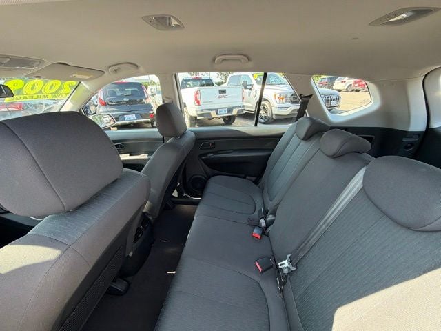 2009 Kia Rondo LX