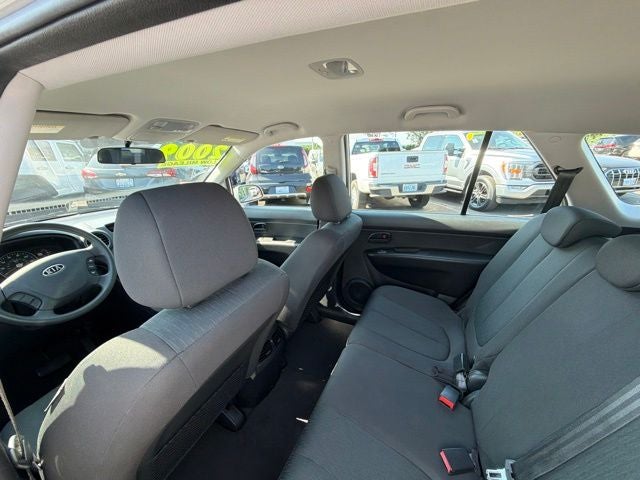 2009 Kia Rondo LX