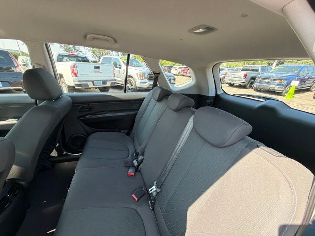 2009 Kia Rondo LX