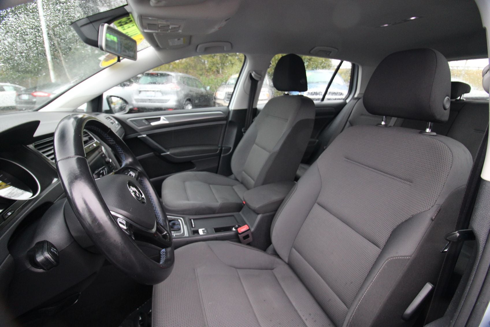 2018 Volkswagen e-Golf SE