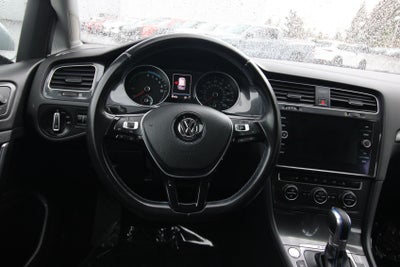 2018 Volkswagen e-Golf SE