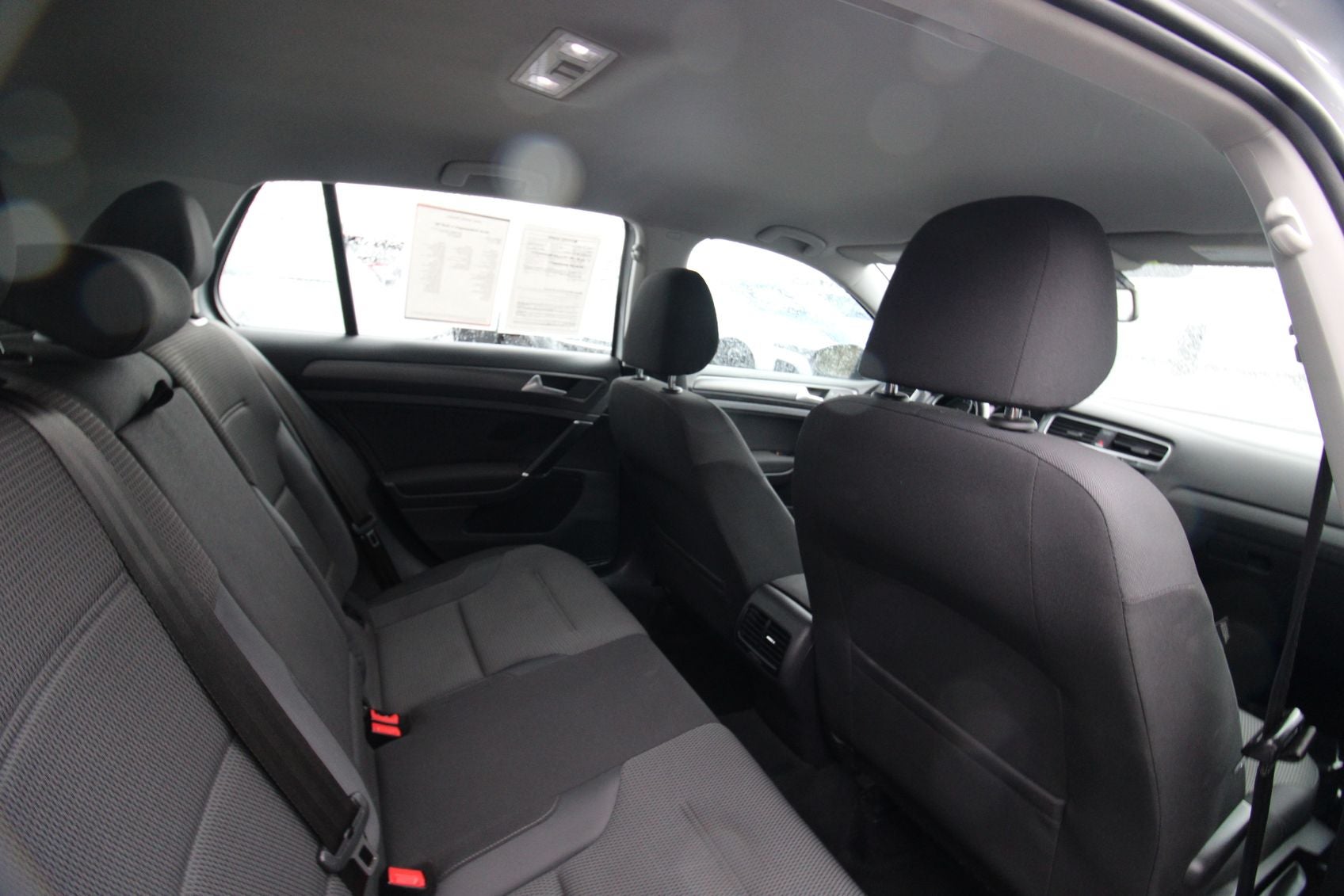 2018 Volkswagen e-Golf SE