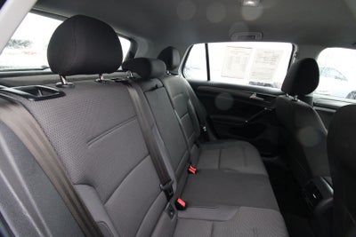 2018 Volkswagen e-Golf SE