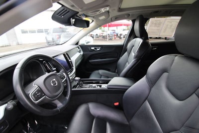 2020 Volvo XC60 T5 Momentum