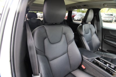 2020 Volvo XC60 T5 Momentum