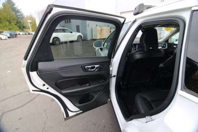 2020 Volvo XC60 T5 Momentum