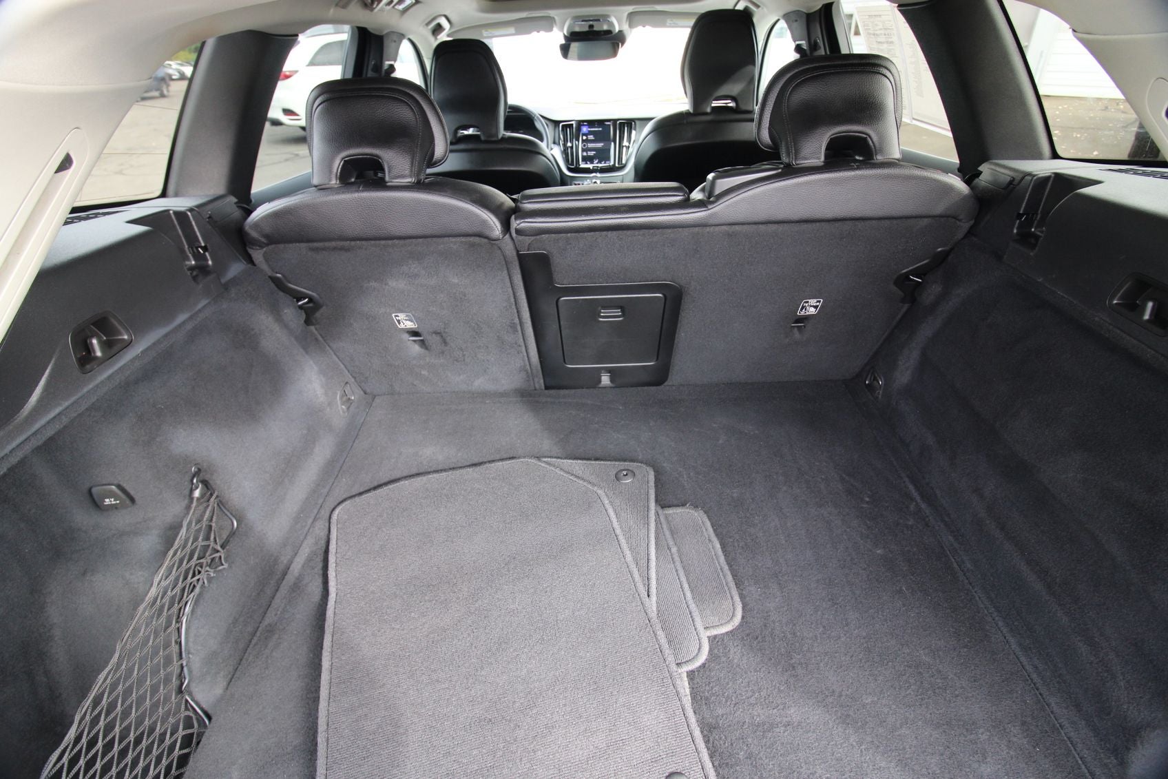 2020 Volvo XC60 T5 Momentum