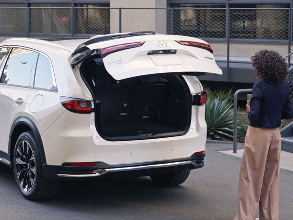 Alan Webb Mazda in Vancouver WA